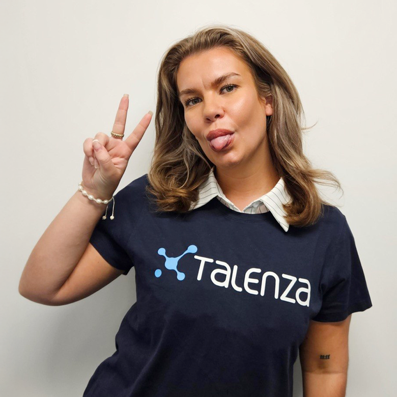 Kate McClean_Fun Headshot_Talenza