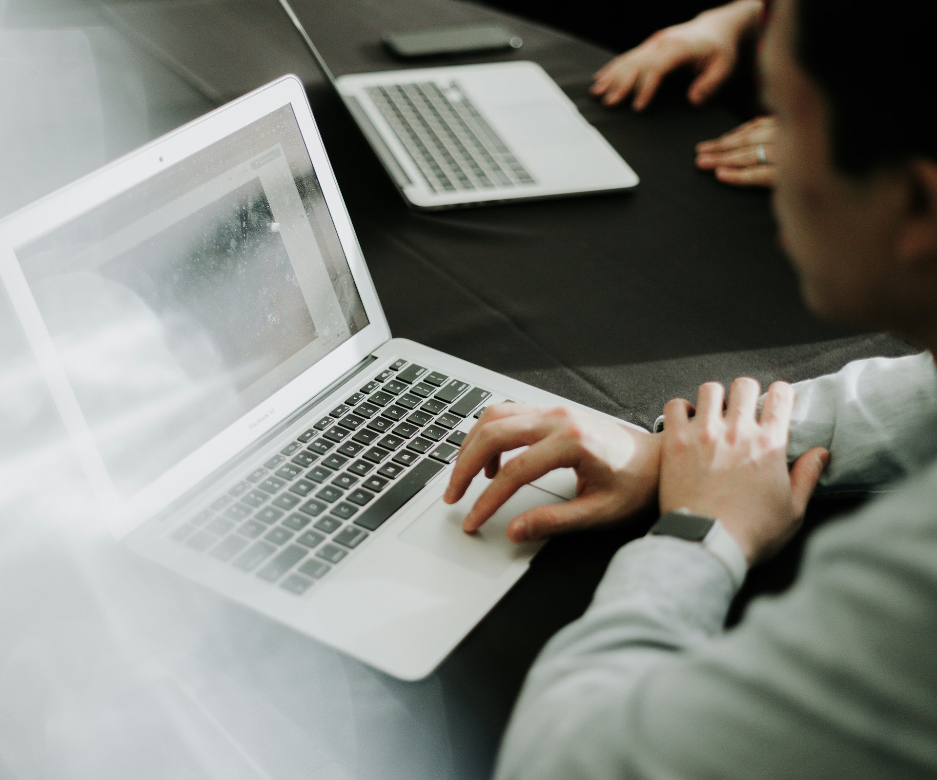 priscilla-du-preez-OEdkPaxYMXU-unsplash